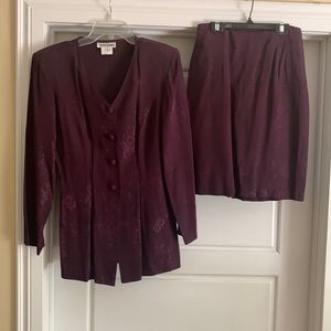Size 8 skirt suit. Francine Brower.